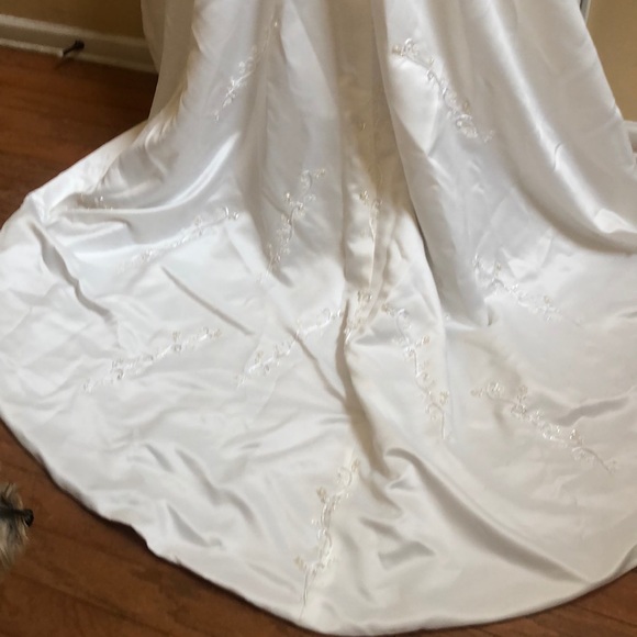 Wedding dress Ivy, with slip and crown to match - Picture 4 of 8